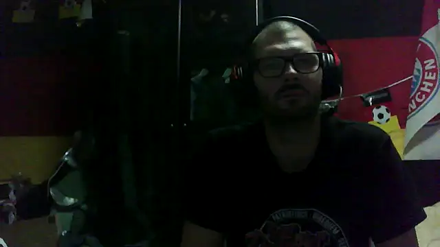 Snapshot of Die-geile-Sau chatting on 09-17-25, 09:49 Die-geile-Sau online show from 09-17-25, 09:49