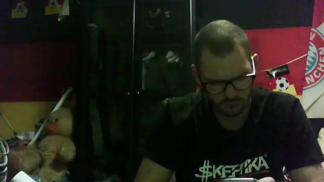 Snapshot of Die-geile-Sau chatting on 10-01-25, 08:37 Die-geile-Sau online show from 10-01-25, 08:37