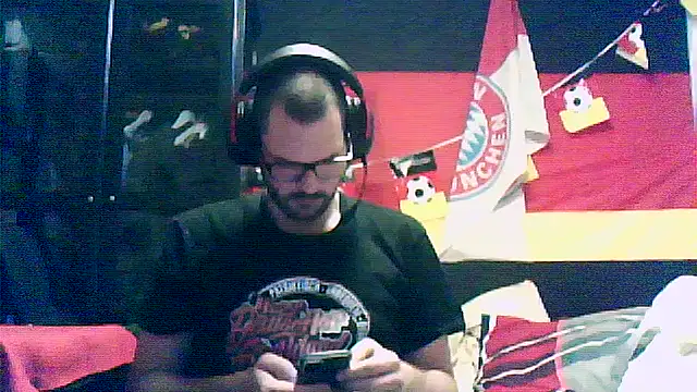 Snapshot of Die-geile-Sau chatting on 11-09-25, 09:24 Die-geile-Sau online show from 11-09-25, 09:24