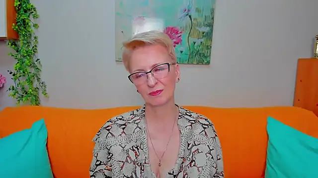 iamyourdream89 online show from 04-13-26, 02:44