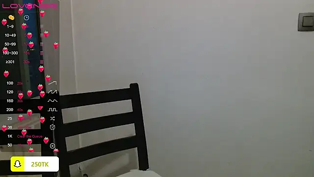 Snapshot of Thepanthera chatting on 01-12-25, 04:29 Thepanthera online show from 01-12-25, 04:29