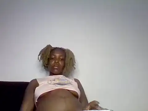 Snapshot of squirydol chatting on 01-09-25, 03:01 squirydol online show from 01-09-25, 03:01