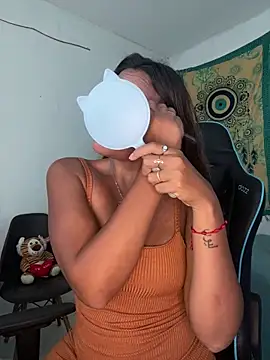 fenixgre online show from 10-25-25, 06:57