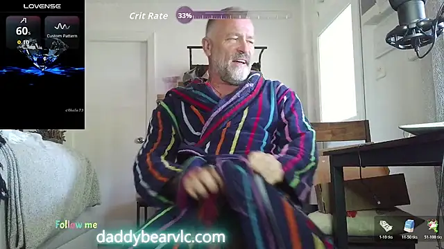 Snapshot of DaddybearVLC chatting on 11-25-25, 12:27 DaddybearVLC online show from 11-25-25, 12:27