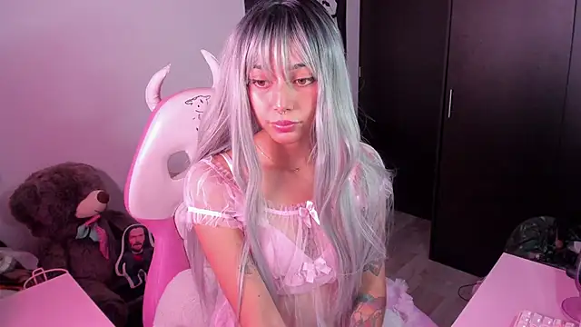 Snapshot of amber_yull chatting on 09-25-25, 01:53 amber yull online show from 09-25-25, 01:53