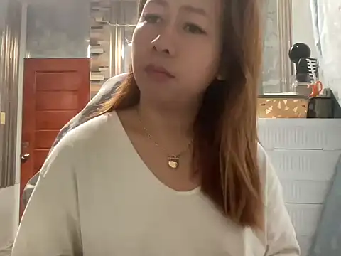 Snapshot of UrLove_Marga chatting on 05-09-26, 09:31 UrLove Marga online show from 05-09-26, 09:31