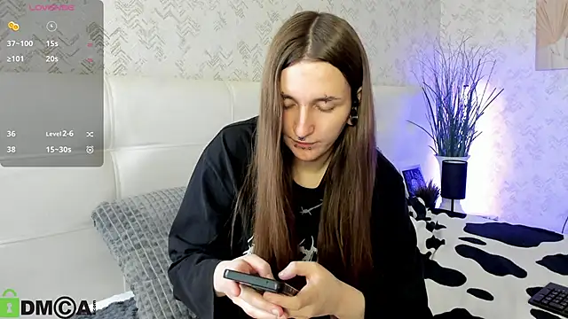 Pink diablo online show from 10-12-25, 01:37