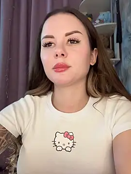 Snapshot of Alina_Vibe_Me chatting on 04-27-26, 12:19 Alina Vibe Me online show from 04-27-26, 12:19