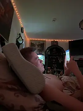 Toyjungee online show from 12-17-25, 01:50