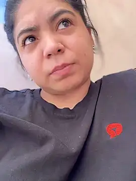 kimmiakiss22 online show from 02-21-25, 07:43