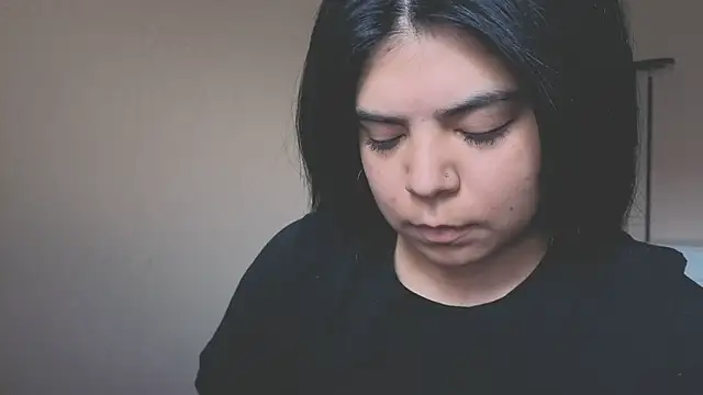 kimmiakiss22 online show from 03-17-25, 11:21