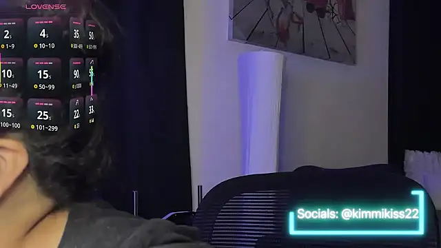 kimmiakiss22 online show from 10-03-25, 12:51