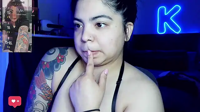 kimmiakiss22 online show from 04-06-26, 10:33