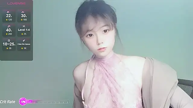 Snapshot of VaerySaenz chatting on 01-17-25, 06:47 VaerySaenz online show from 01-17-25, 06:47