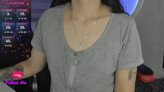 natasha logan  online show from 01-12-26, 04:07