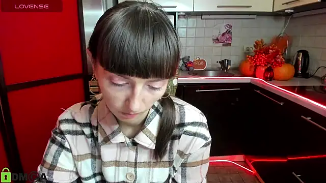 TayanaJons online show from 11-06-25, 07:53