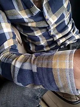 Snapshot of Freezing_Duck chatting on 02-10-26, 02:43 Freezing Duck online show from 02-10-26, 02:43