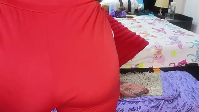 Snapshot of Sexy_sharntel chatting on 02-26-25, 12:03 Sexy sharntel online show from 02-26-25, 12:03