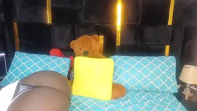 Snapshot of Sexy_sharntel chatting on 09-28-25, 09:31 Sexy sharntel online show from 09-28-25, 09:31