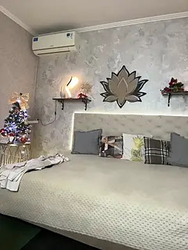 StripBianka online show from 01-15-26, 07:02