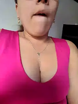 selena gomez2 online show from 02-16-25, 07:49