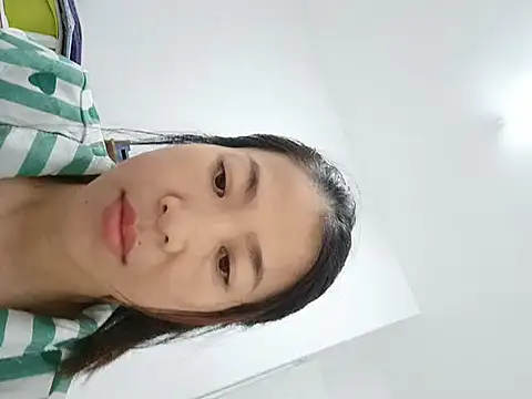 Skinny Single online show from 11-11-25, 03:06