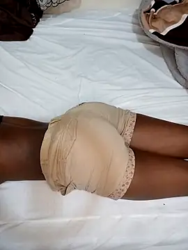 sweet vee42 online show from 03-06-25, 05:14