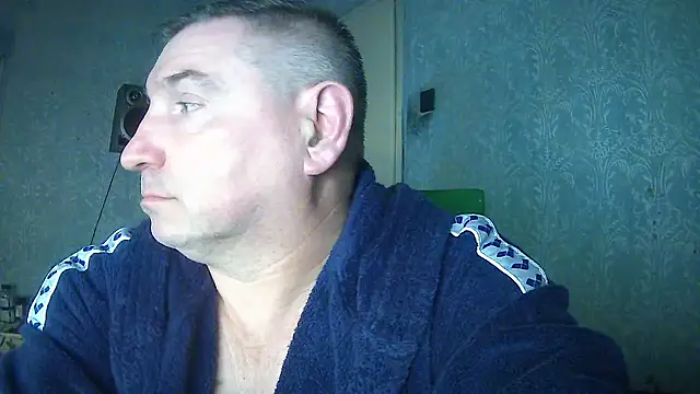 Snapshot of GYurmoka70 chatting on 01-08-26, 08:44 GYurmoka70 online show from 01-08-26, 08:44