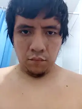 Snapshot of gianfranco1230 chatting on 10-23-25, 07:23 gianfranco1230 online show from 10-23-25, 07:23