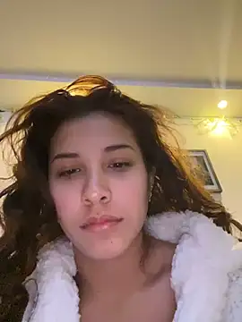 Snapshot of crystal_bunny7 chatting on 12-06-24, 11:57 crystal bunny7 online show from 12-06-24, 11:57