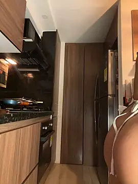 Snapshot of crystal_bunny7 chatting on 02-10-25, 05:25 crystal bunny7 online show from 02-10-25, 05:25