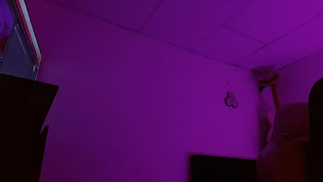 Dakota bumm online show from 11-17-25, 08:25