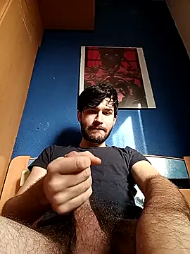 Snapshot of Esti02 chatting on 11-22-25, 10:58 Esti02 online show from 11-22-25, 10:58