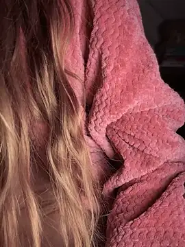 GoldenFlameGoddess online show from 10-23-25, 02:16