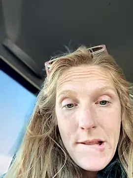 GoldenFlameGoddess online show from 11-15-25, 10:04