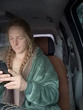 GoldenFlameGoddess online show from 02-08-26, 03:26