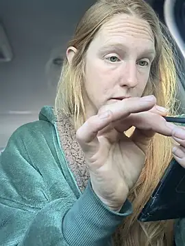 GoldenFlameGoddess online show from 03-05-26, 04:25