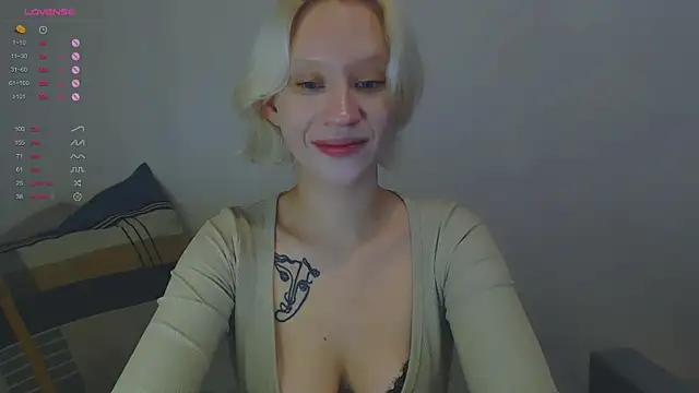 amelia lye online show from 11-23-25, 03:01