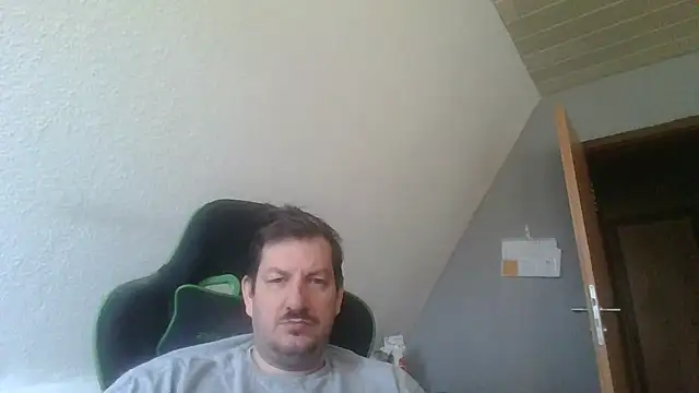 Golffahrer1982 online show from 09-11-25, 10:04