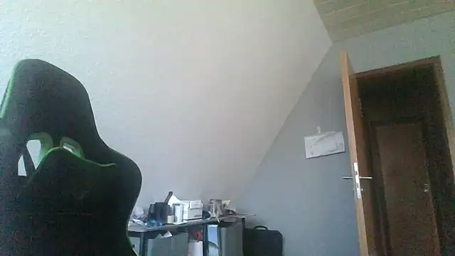 Golffahrer1982 online show from 12-21-25, 10:00