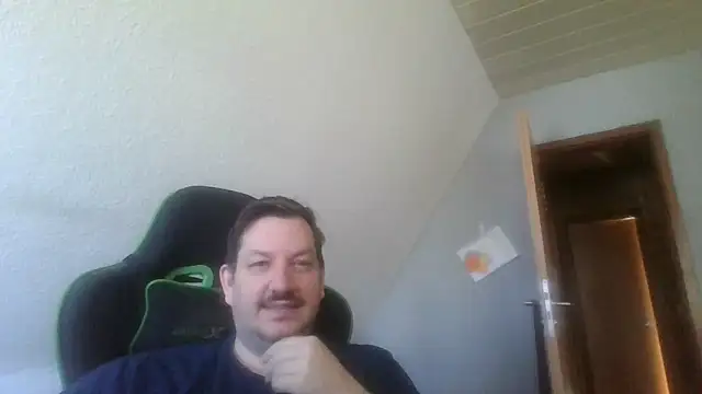 Golffahrer1982 online show from 04-11-26, 08:18