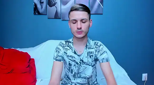 Snapshot of andboyfor6 chatting on 01-21-25, 12:50 andboyfor6 online show from 01-21-25, 12:50