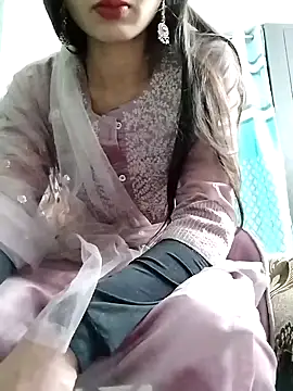 Snapshot of Noor_Darliing chatting on 01-24-25, 06:14 Noor Darliing online show from 01-24-25, 06:14