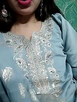 Snapshot of Noor_Darliing chatting on 02-26-25, 09:27 Noor Darliing online show from 02-26-25, 09:27