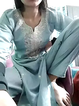 Snapshot of Noor_Darliing chatting on 03-01-25, 09:26 Noor Darliing online show from 03-01-25, 09:26