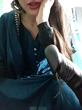 Snapshot of Noor_Darliing chatting on 03-03-25, 03:09 Noor Darliing online show from 03-03-25, 03:09