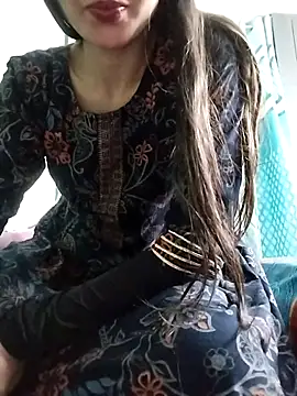 Snapshot of Noor_Darliing chatting on 03-08-25, 09:29 Noor Darliing online show from 03-08-25, 09:29