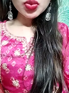 Snapshot of Noor_Darliing chatting on 03-20-25, 06:09 Noor Darliing online show from 03-20-25, 06:09