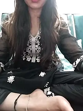 Snapshot of Noor_Darliing chatting on 09-16-25, 03:13 Noor Darliing online show from 09-16-25, 03:13