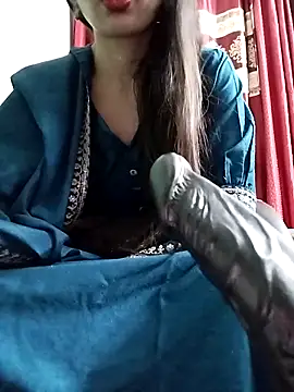 Snapshot of Noor_Darliing chatting on 11-13-25, 03:33 Noor Darliing online show from 11-13-25, 03:33